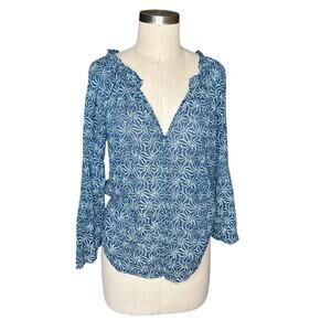 ROLLER RABBIT Blue Patterned Lightweight Semi-Sheer Knit Blouse Women's Size XS